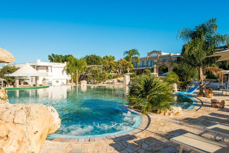 Eden Resort Country Удженто Екстер'єр фото